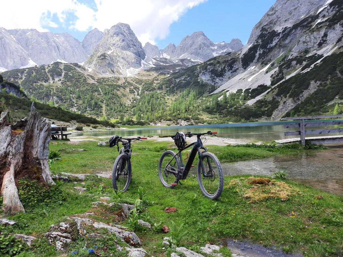 Hotel Pension Tyrol Зеефельд в Тироле Экстерьер фото