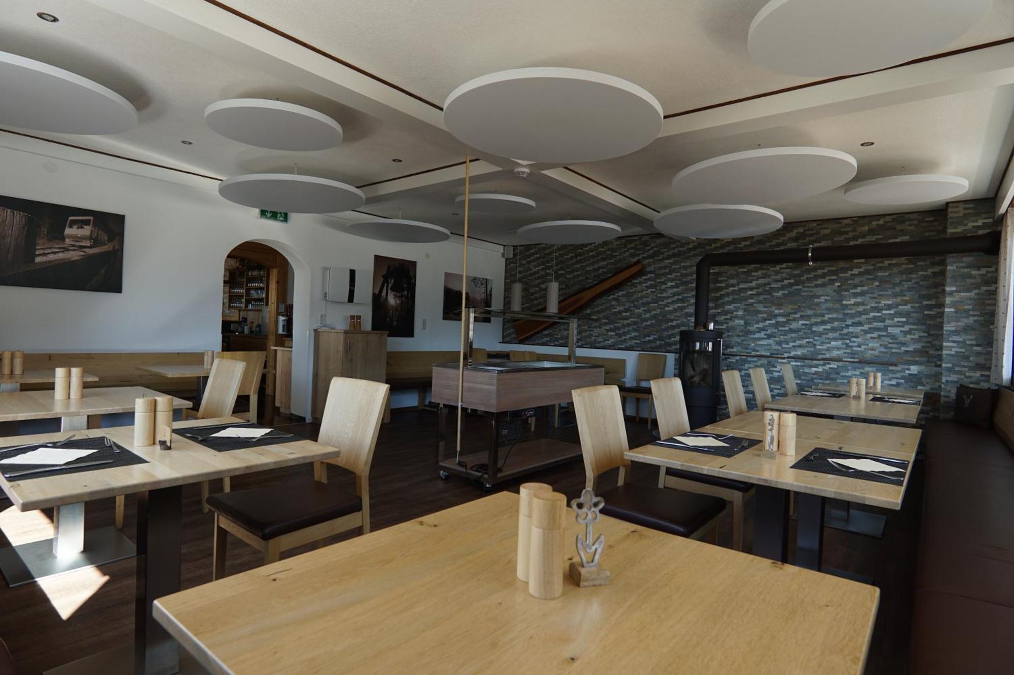 Hotel Pension Tyrol Зеефельд в Тироле Экстерьер фото