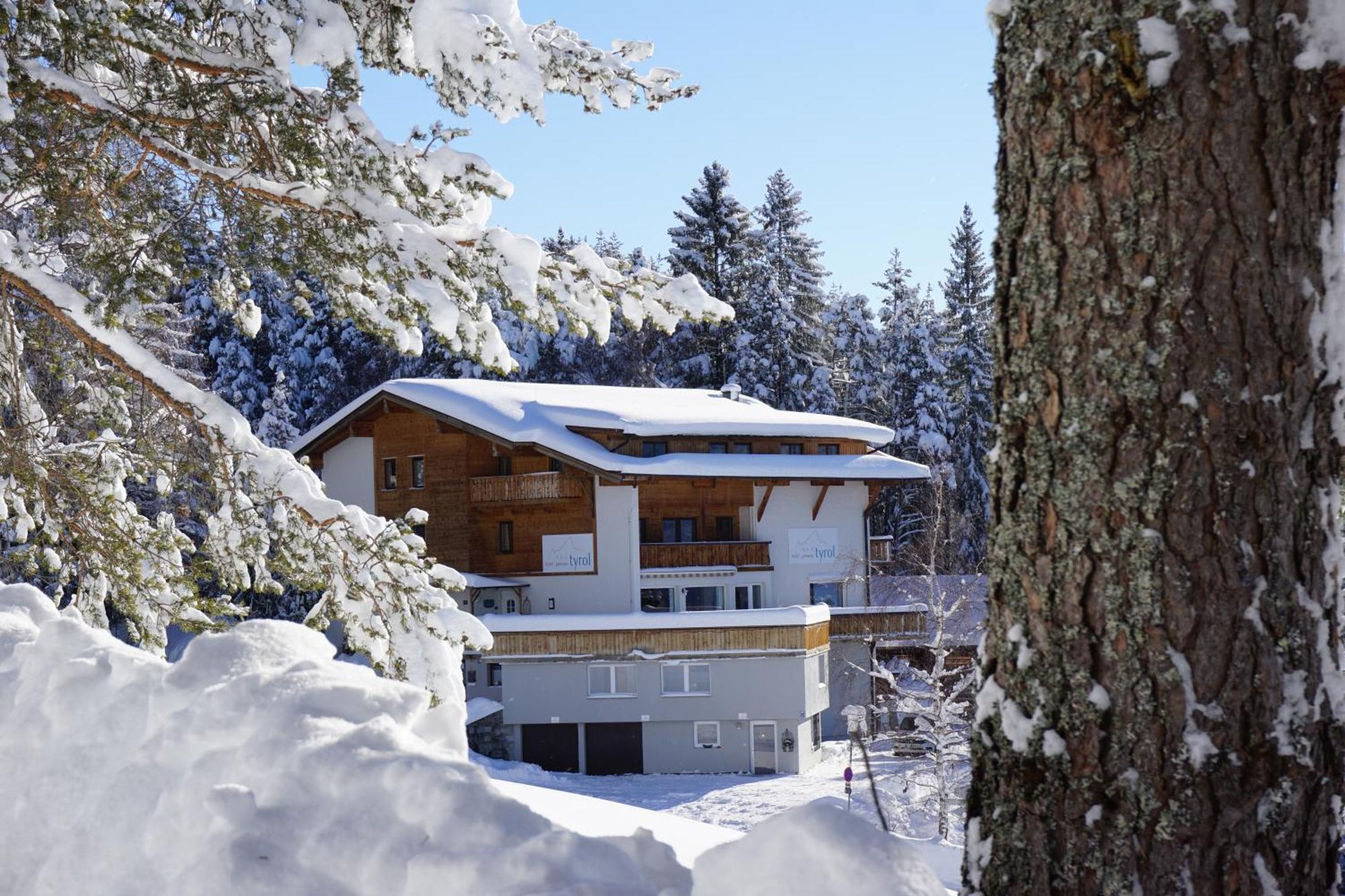 Hotel Pension Tyrol Зеефельд в Тироле Экстерьер фото