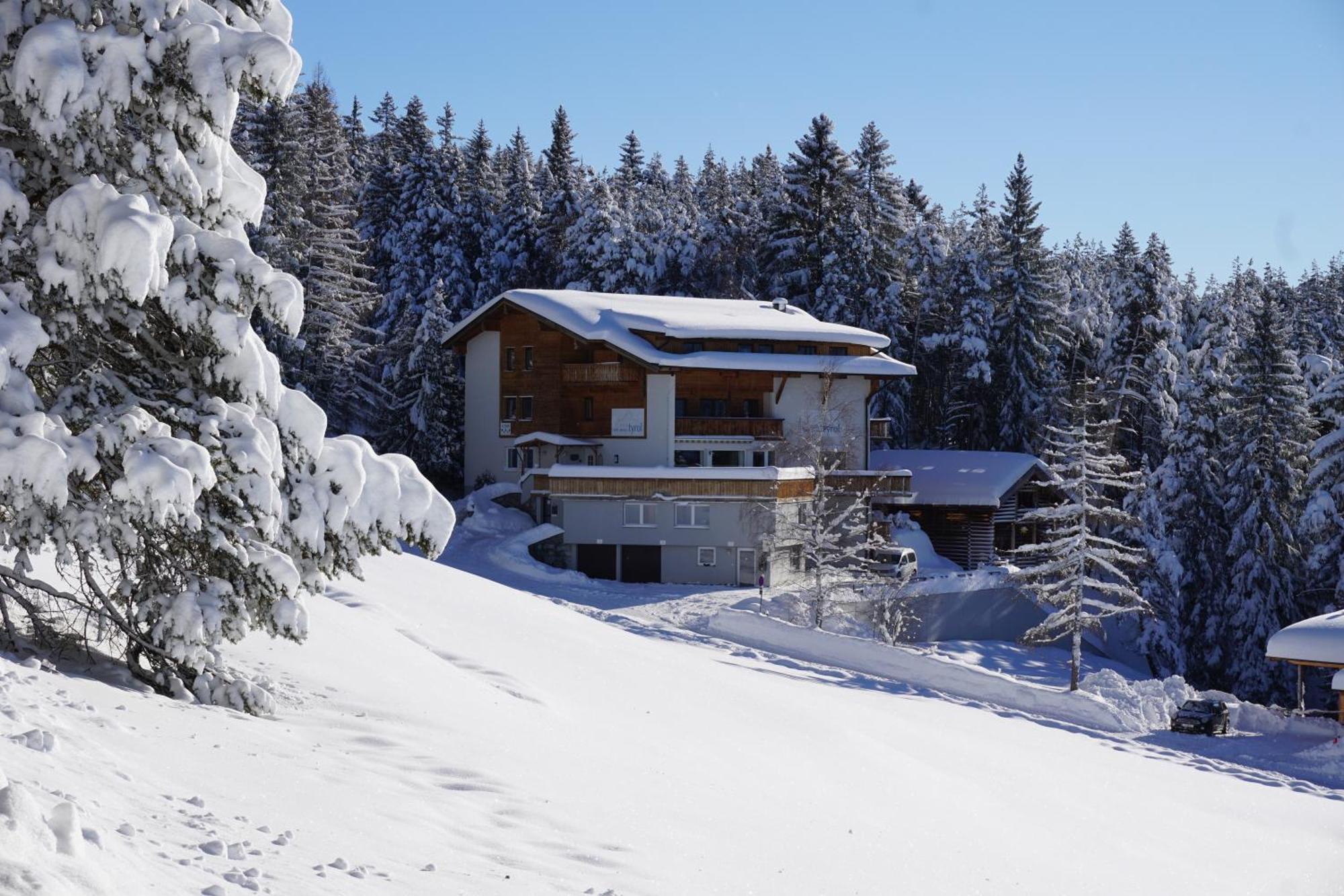 Hotel Pension Tyrol Зеефельд в Тироле Экстерьер фото