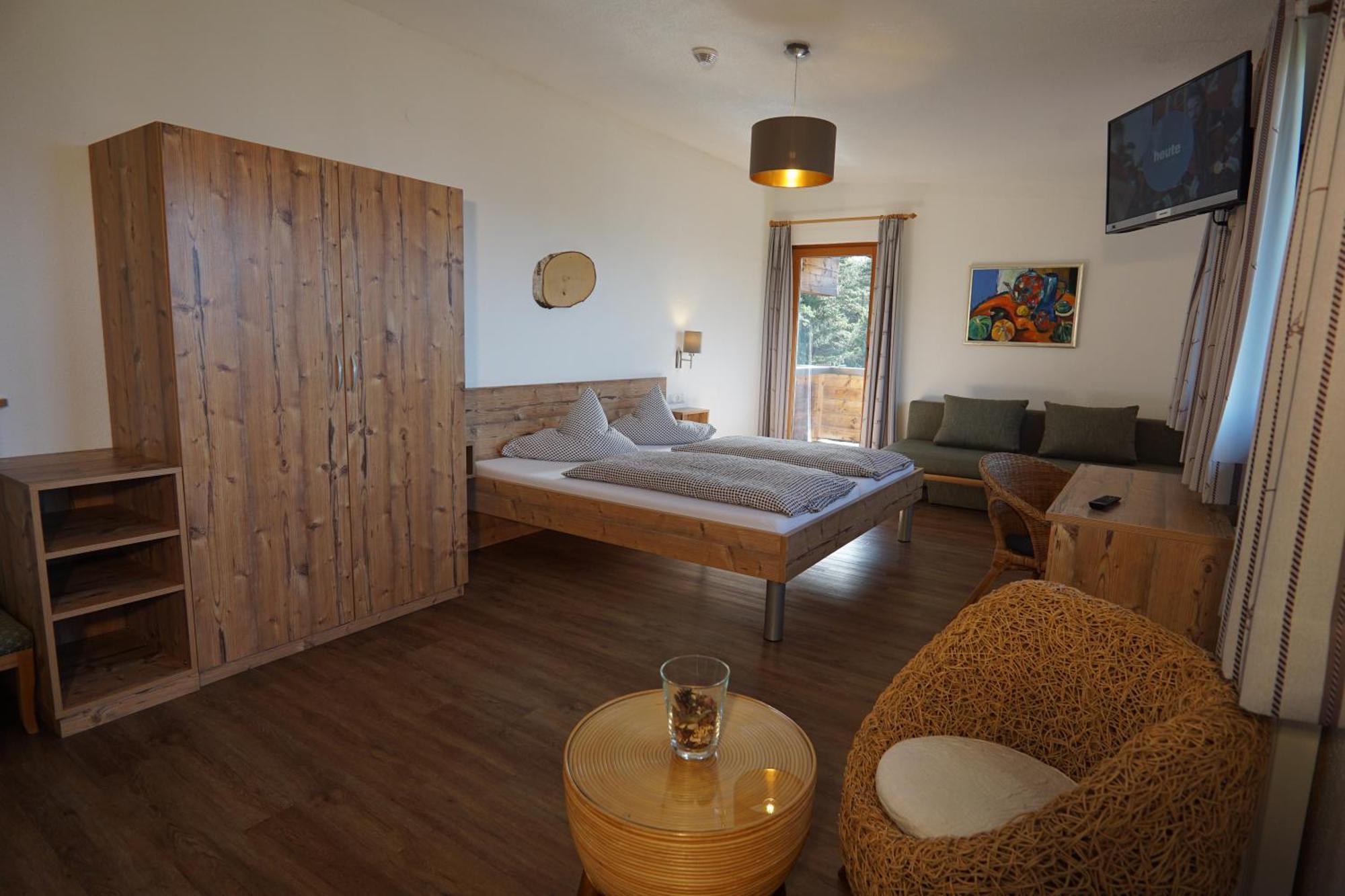 Hotel Pension Tyrol Зеефельд в Тироле Экстерьер фото