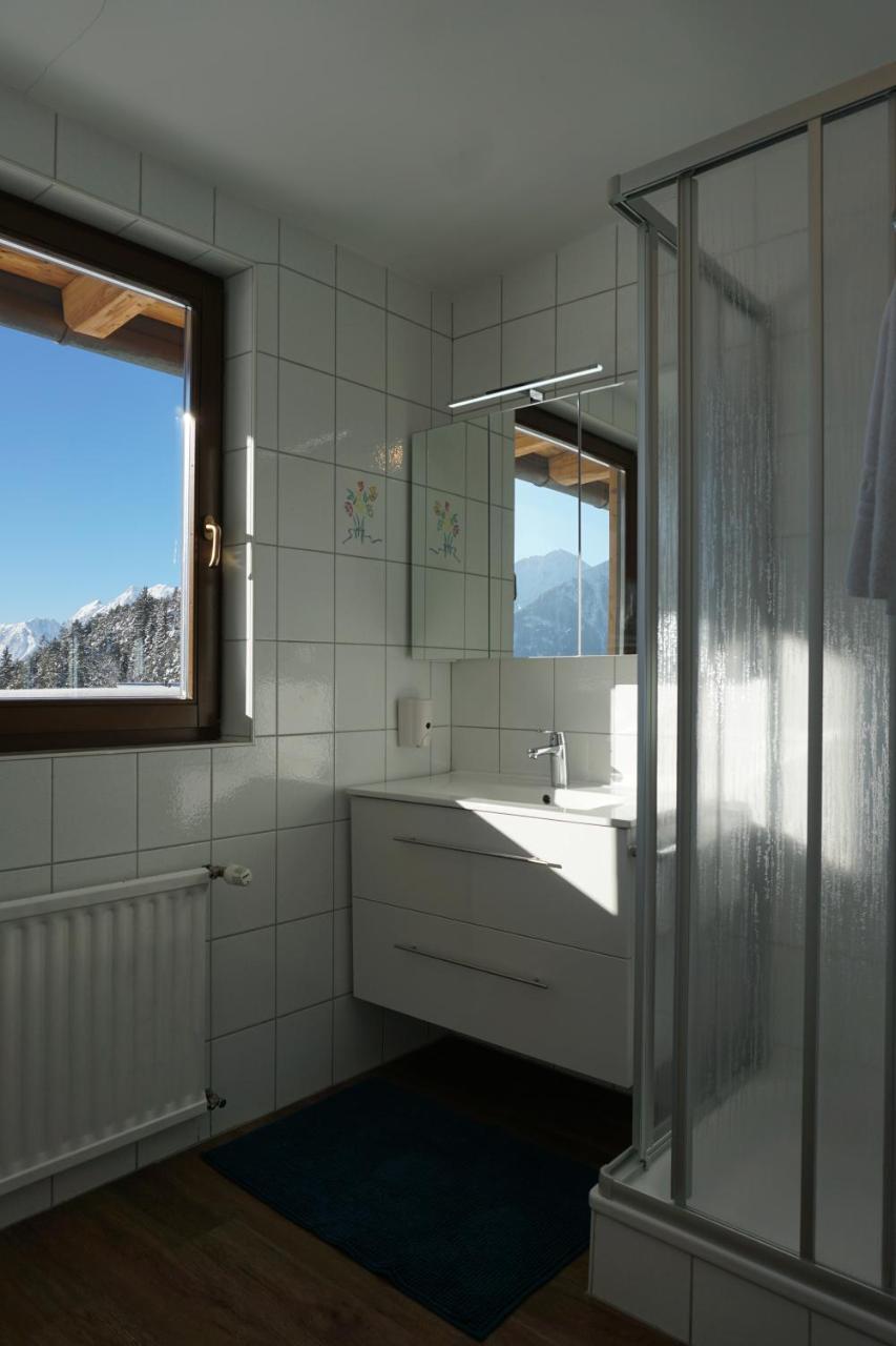 Hotel Pension Tyrol Зеефельд в Тироле Экстерьер фото